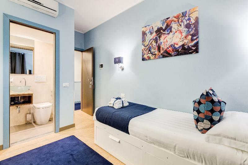 Easy Budget Colosseo Guest house 3*
